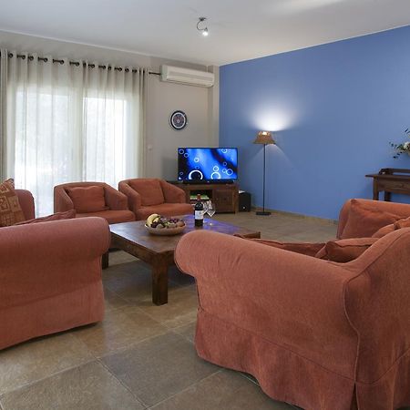 Istron Maisonettes With Private Pool 外观 照片