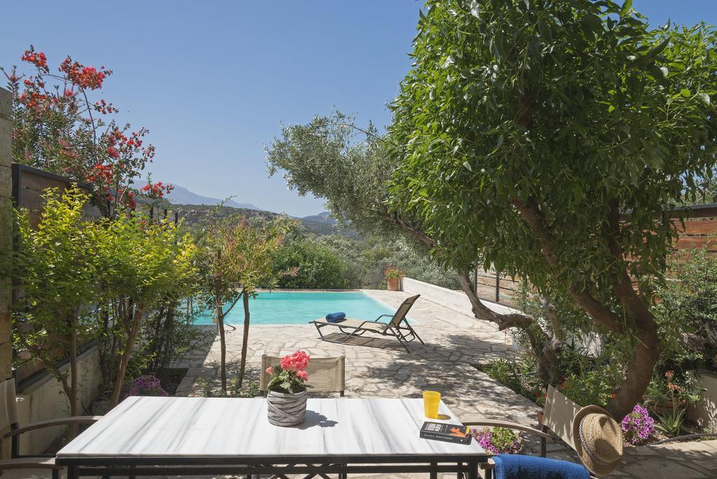 Istron Maisonettes With Private Pool 外观 照片